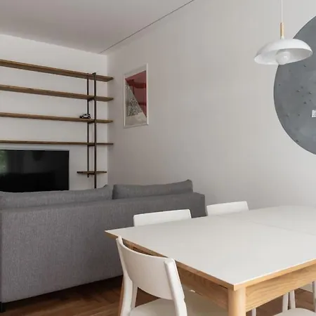 Youhosty - Doria24 * Milán