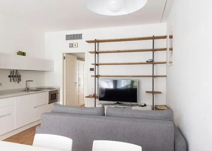 Apartamento Youhosty - Doria24 *